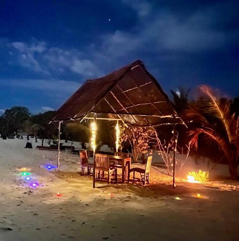 Shamar Guesthouse & Dive Maamigili Island Exterior photo
