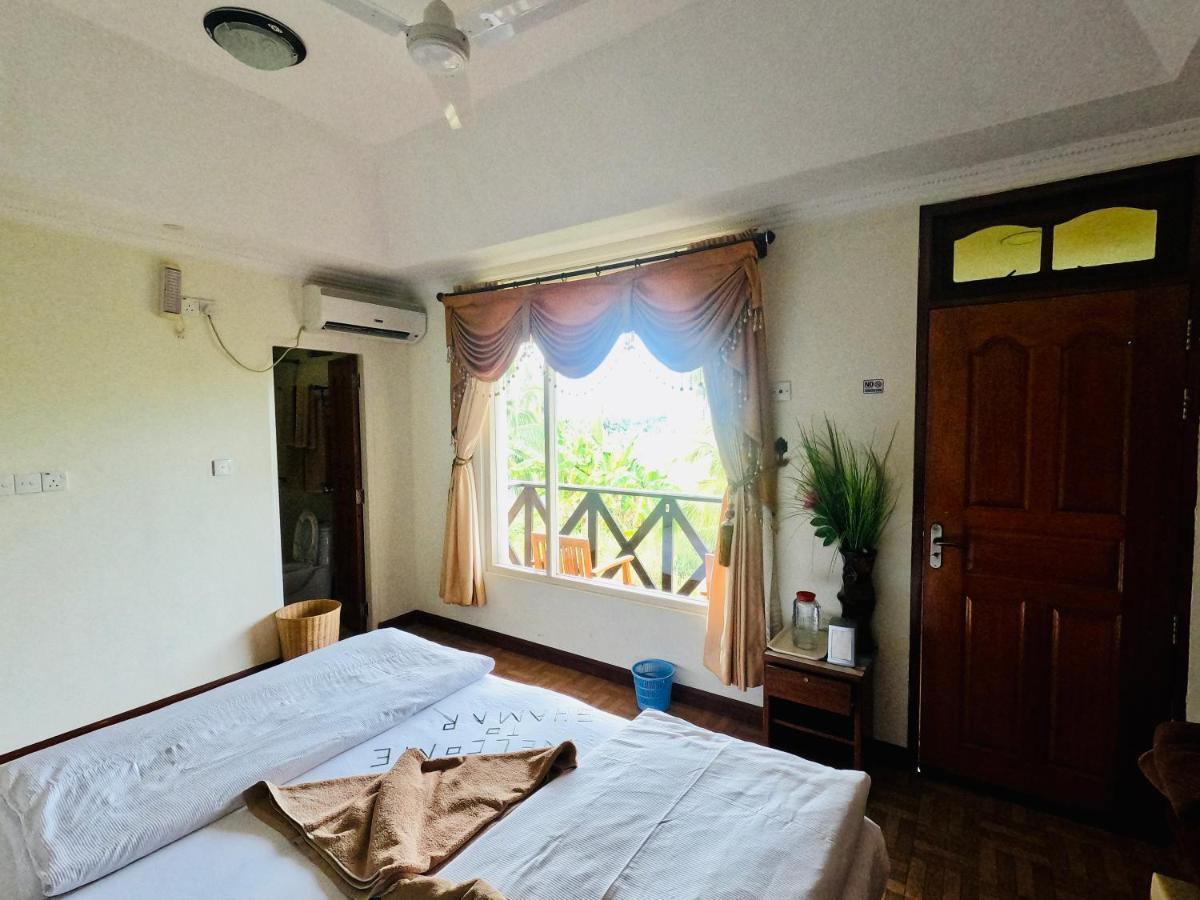 Shamar Guesthouse & Dive Maamigili Island Exterior photo